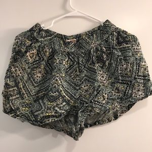 Tribal-patterned Shorts